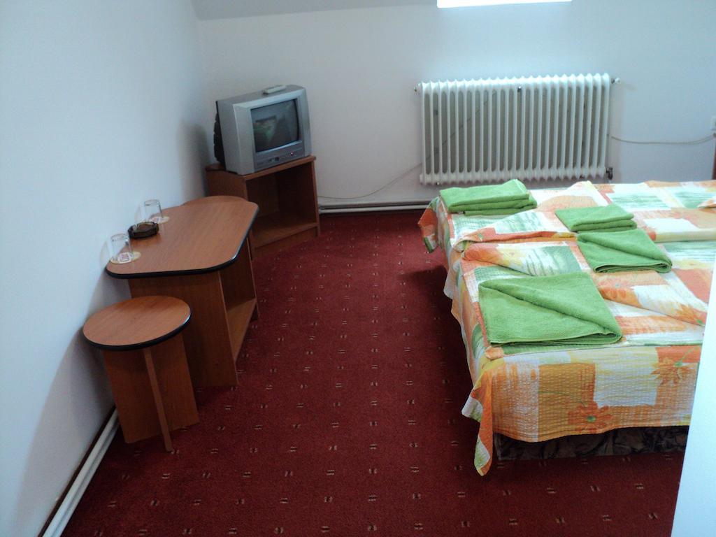 Hotel Randevu Panzio Miercurea Ciuc Zewnętrze zdjęcie