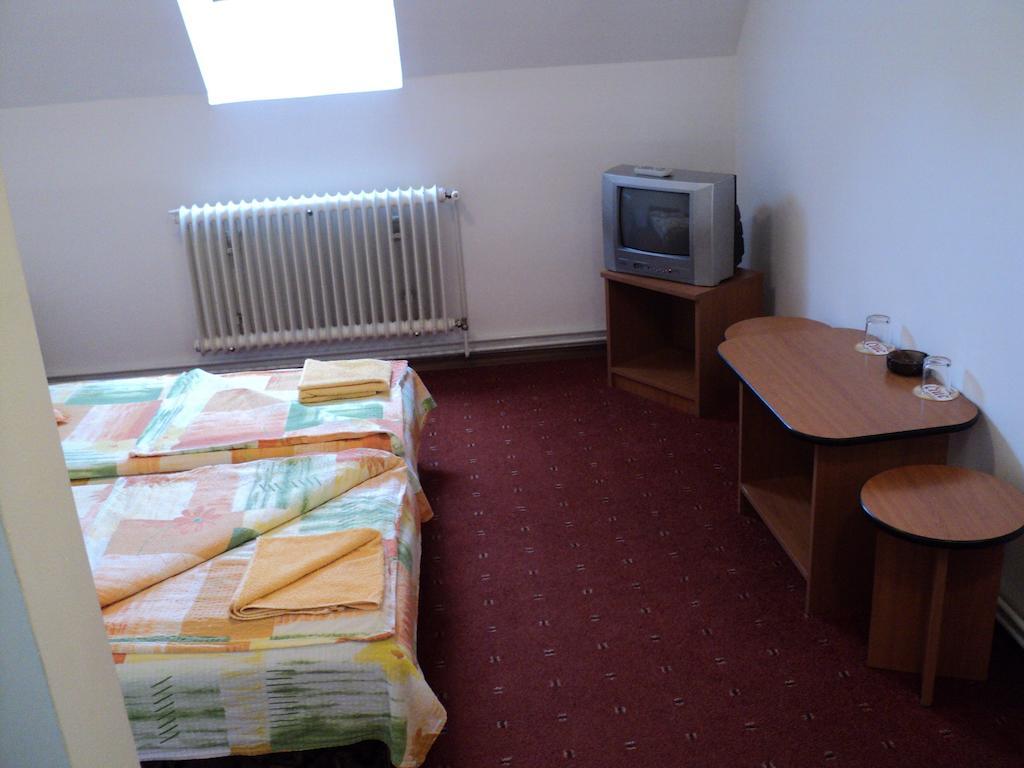 Hotel Randevu Panzio Miercurea Ciuc Pokój zdjęcie