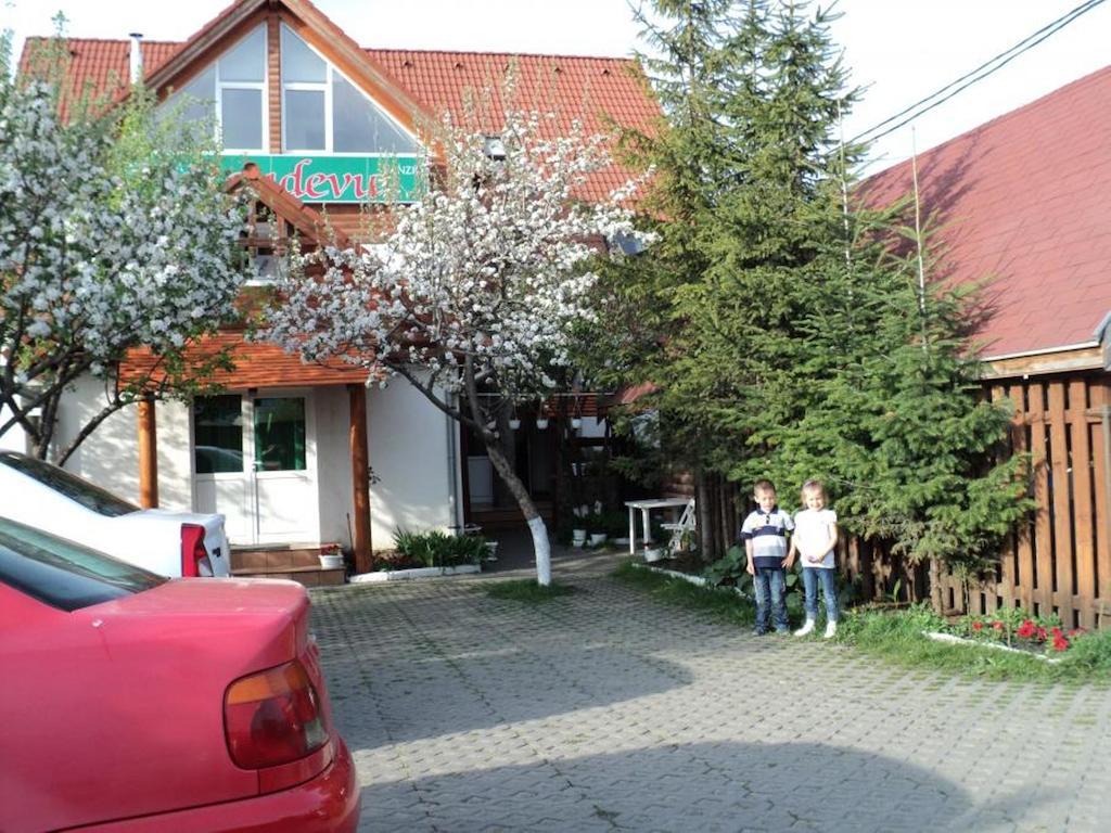 Hotel Randevu Panzio Miercurea Ciuc Zewnętrze zdjęcie