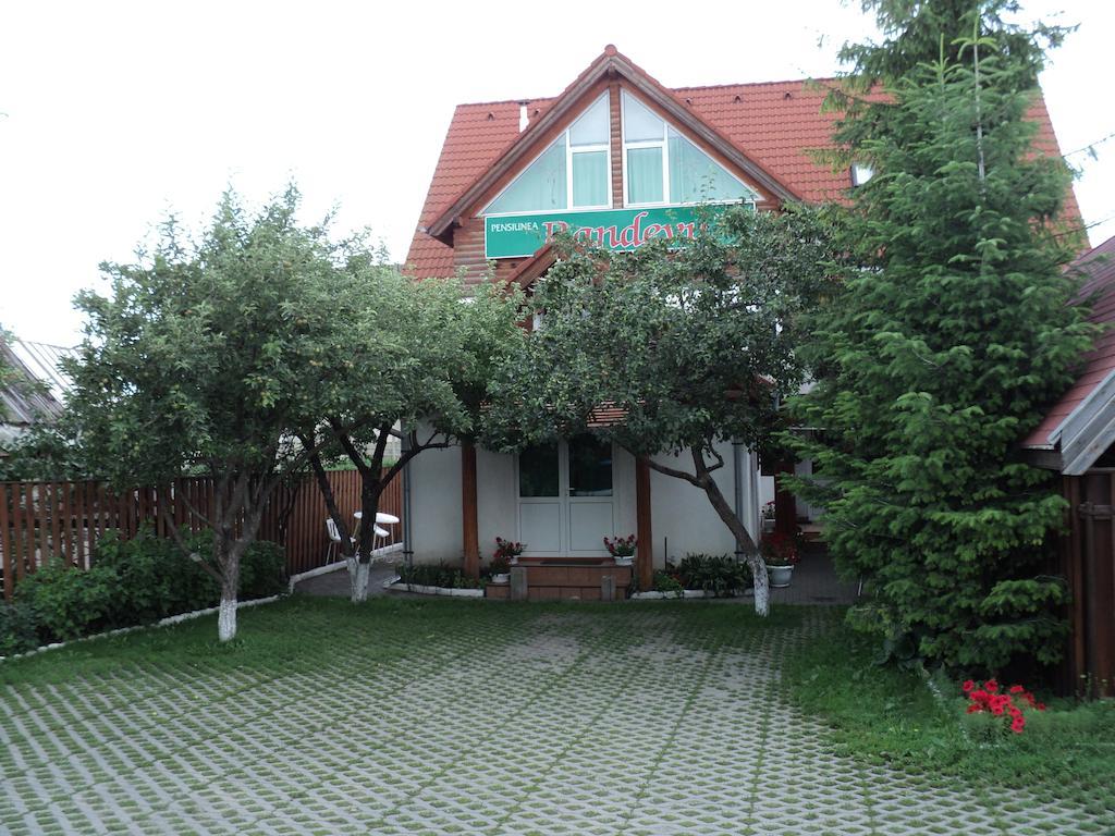 Hotel Randevu Panzio Miercurea Ciuc Zewnętrze zdjęcie